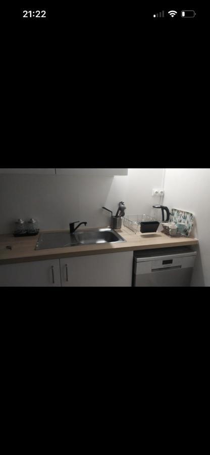 Se: 13A Rue Des Touleuses Pourpre Bed and Breakfast Cergy Esterno foto